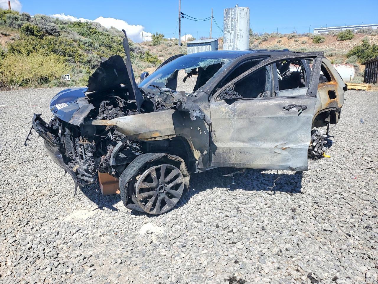 2021 Jeep Grand Cherokee, Laredo