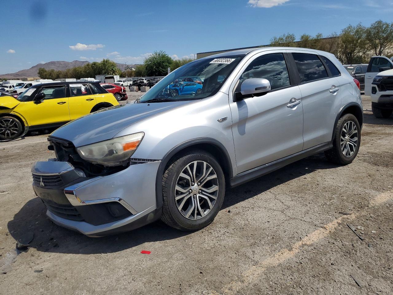 2016 Mitsubishi Outlander, ES