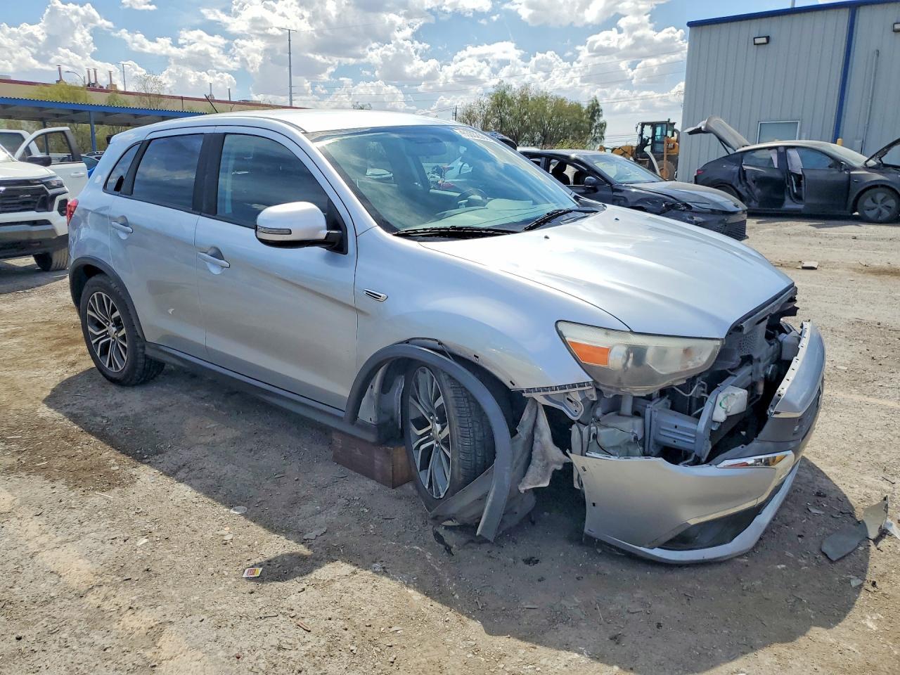 2016 Mitsubishi Outlander, ES