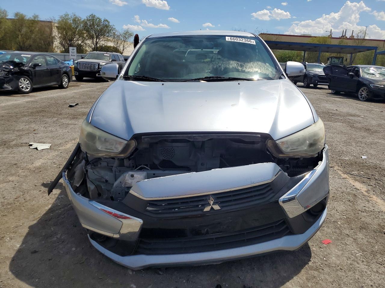 2016 Mitsubishi Outlander, ES