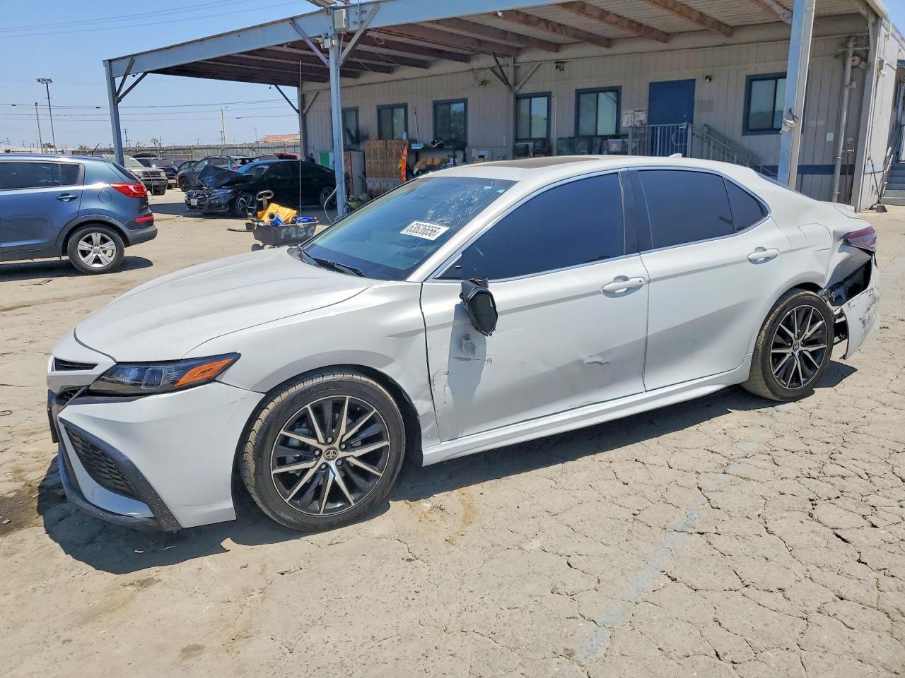 2023 Toyota Camry, SE