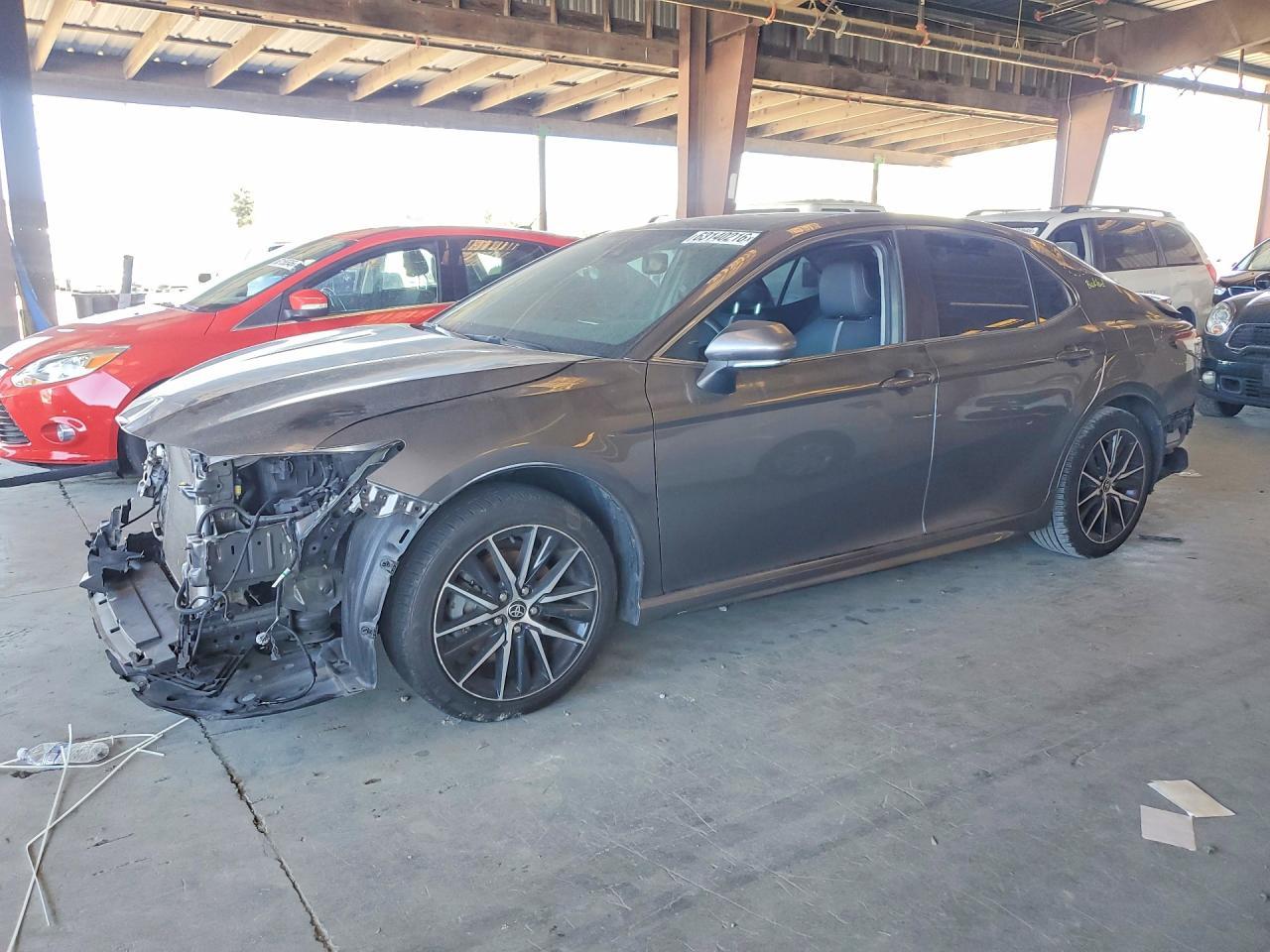 2021 Toyota Camry, SE