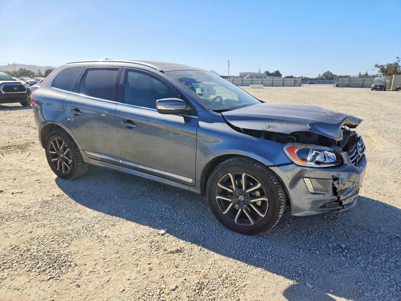 2016 Volvo XC60, T6 Premier