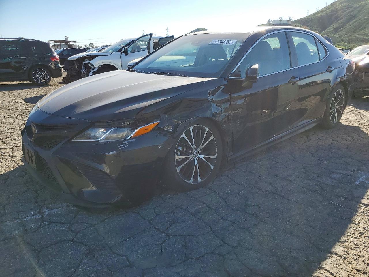 2018 Toyota Camry, L