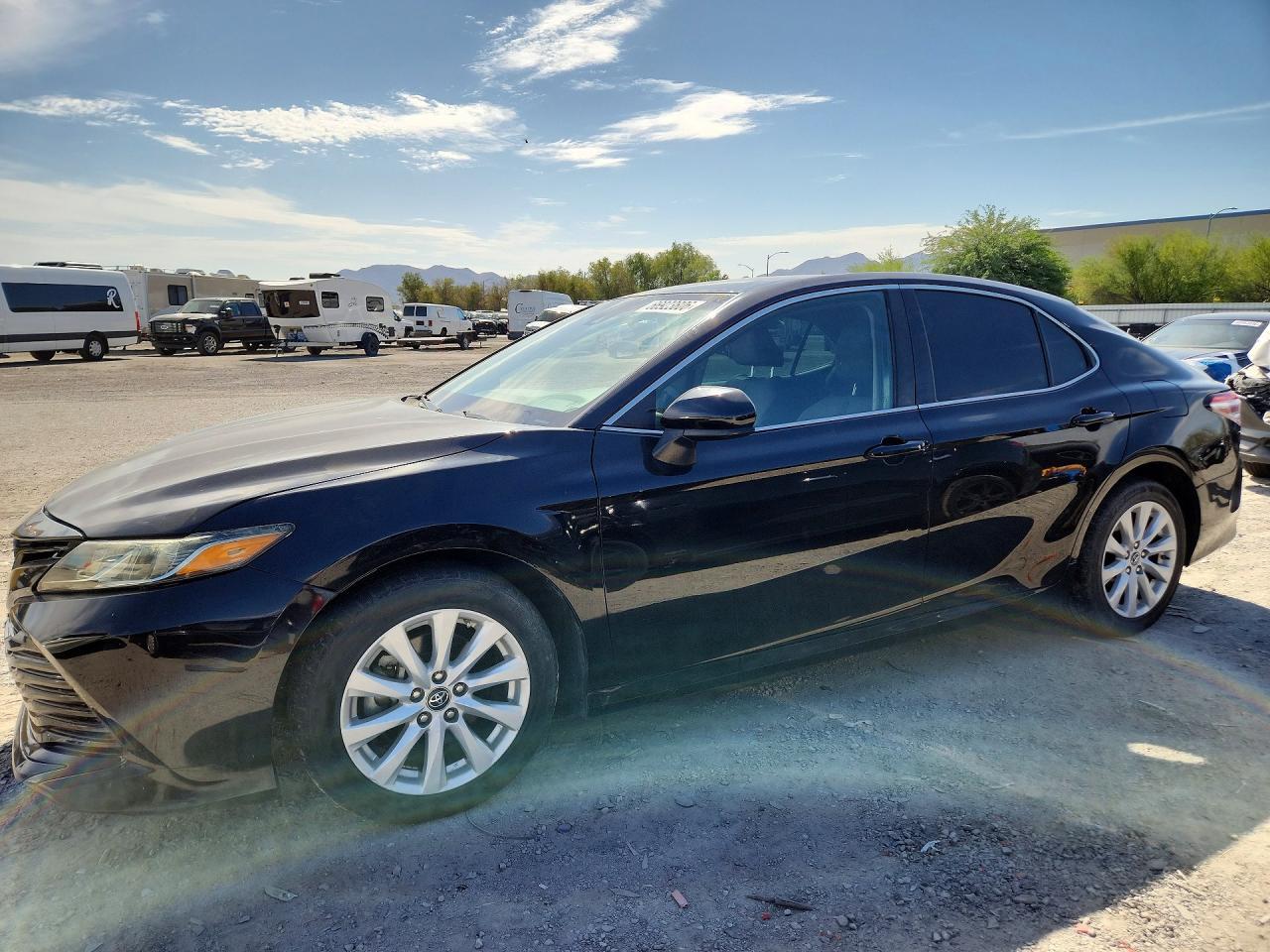 2018 Toyota Camry, LE