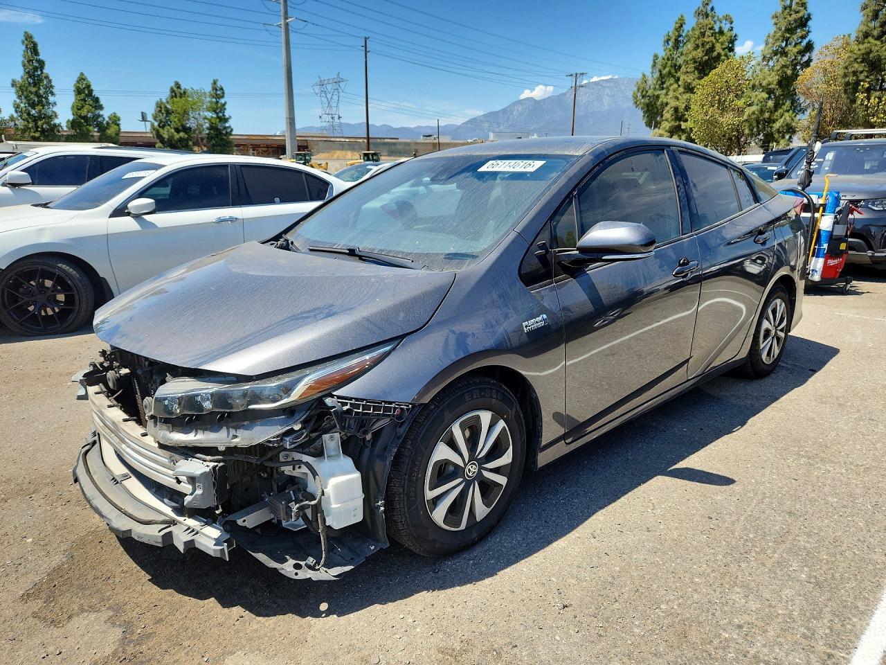 2018 Toyota Prius, Premium
