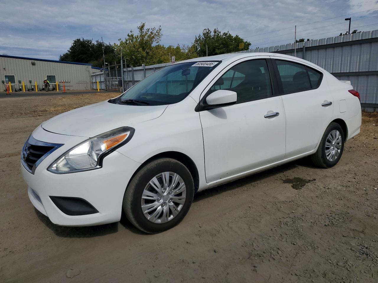 2016 Nissan Versa, 1.6 SV