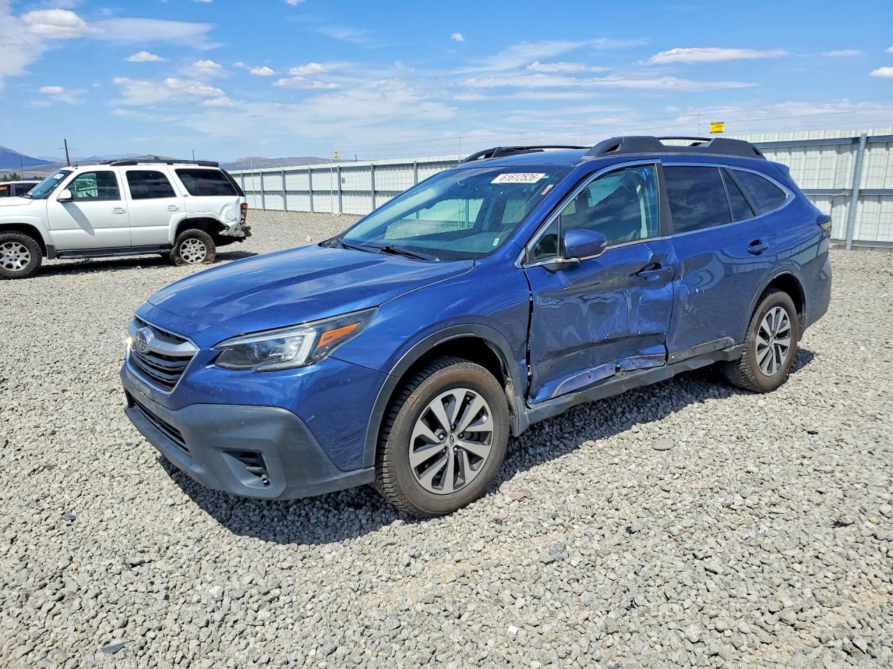 2020 Subaru Outback, Premium