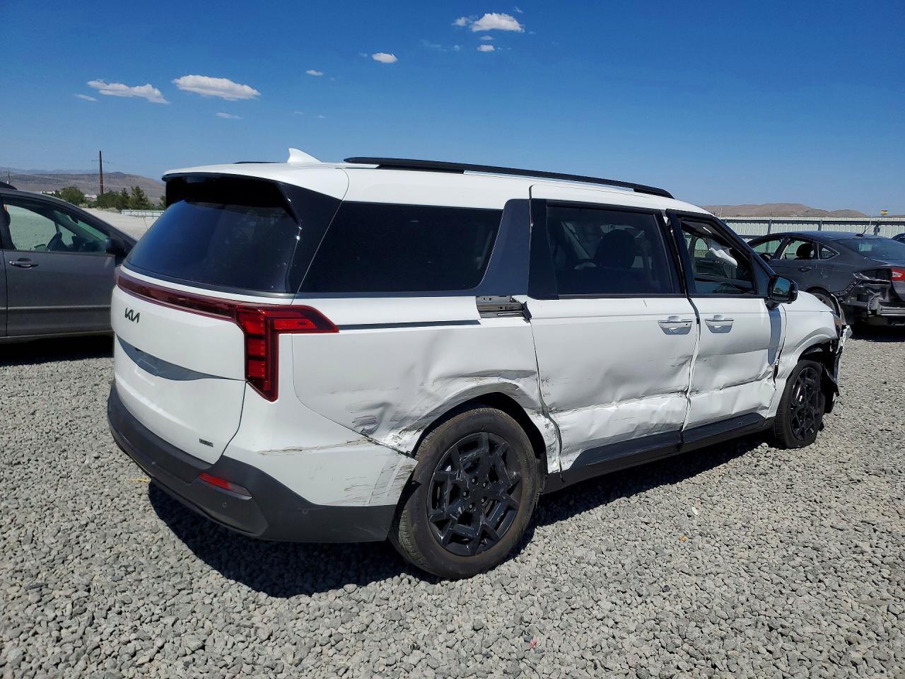 2026 KIA Carnival, SX