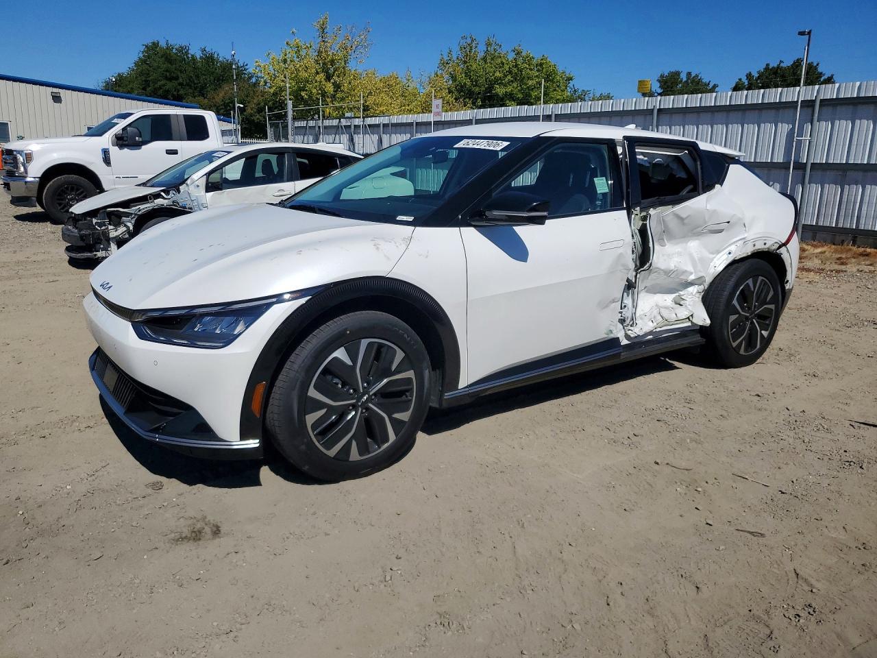2024 KIA EV6, Wind