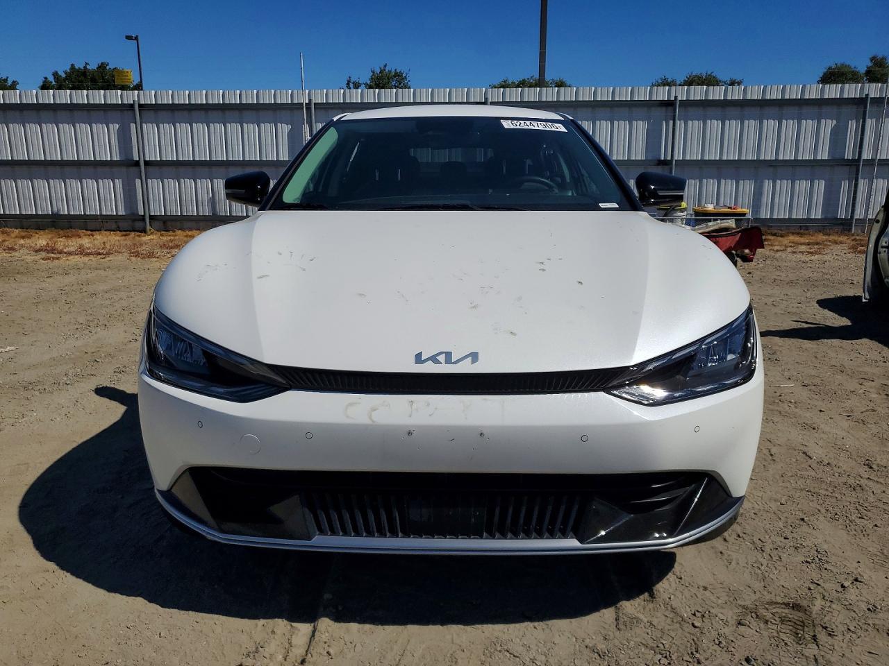 2024 KIA EV6, Wind