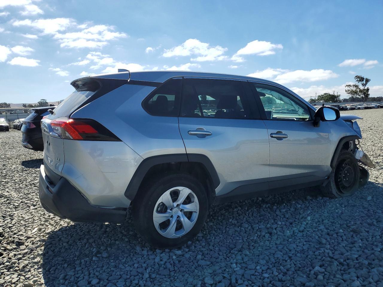 2024 Toyota RAV4, LE