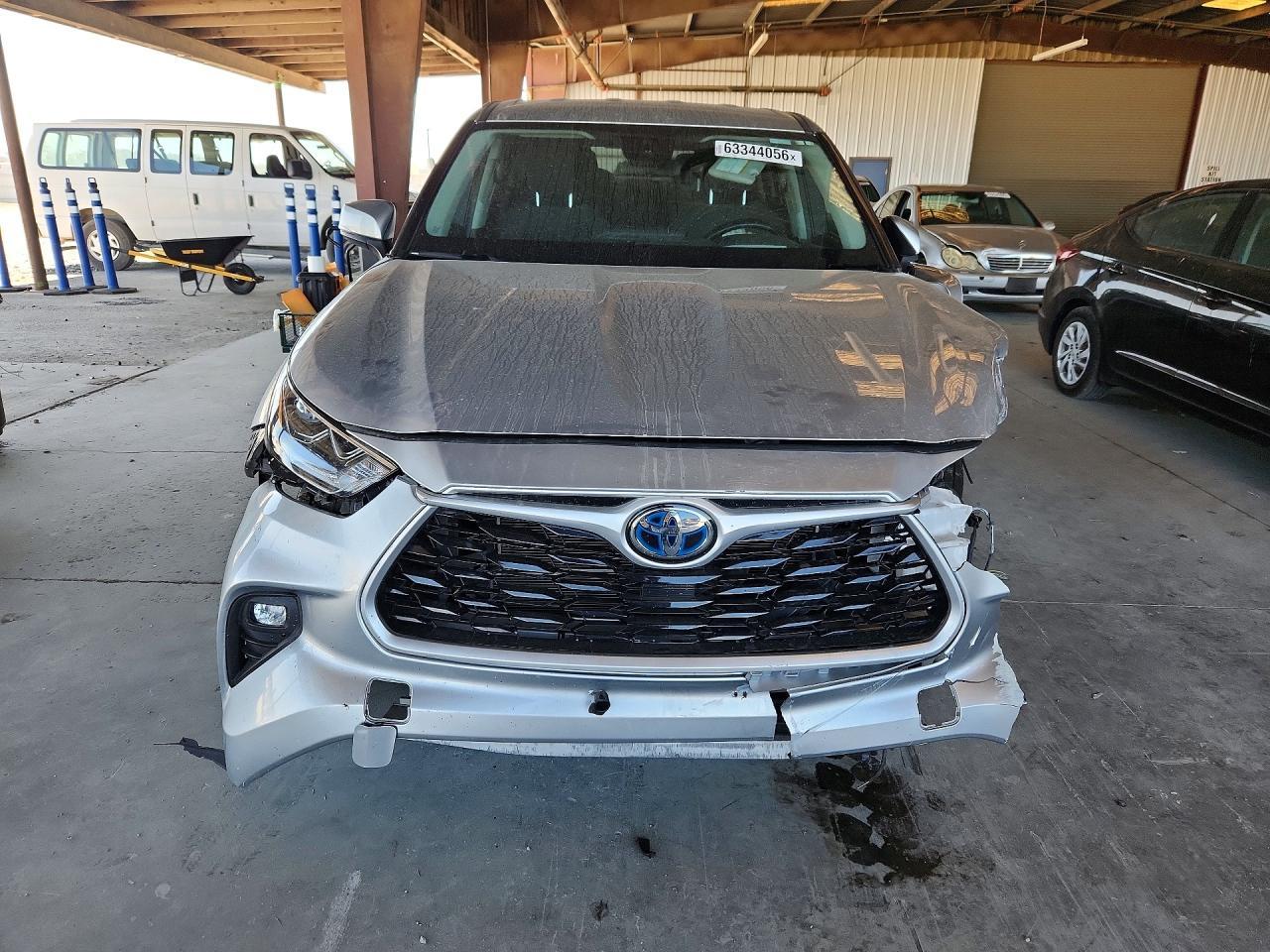 2022 Toyota Highlander, Hybri...