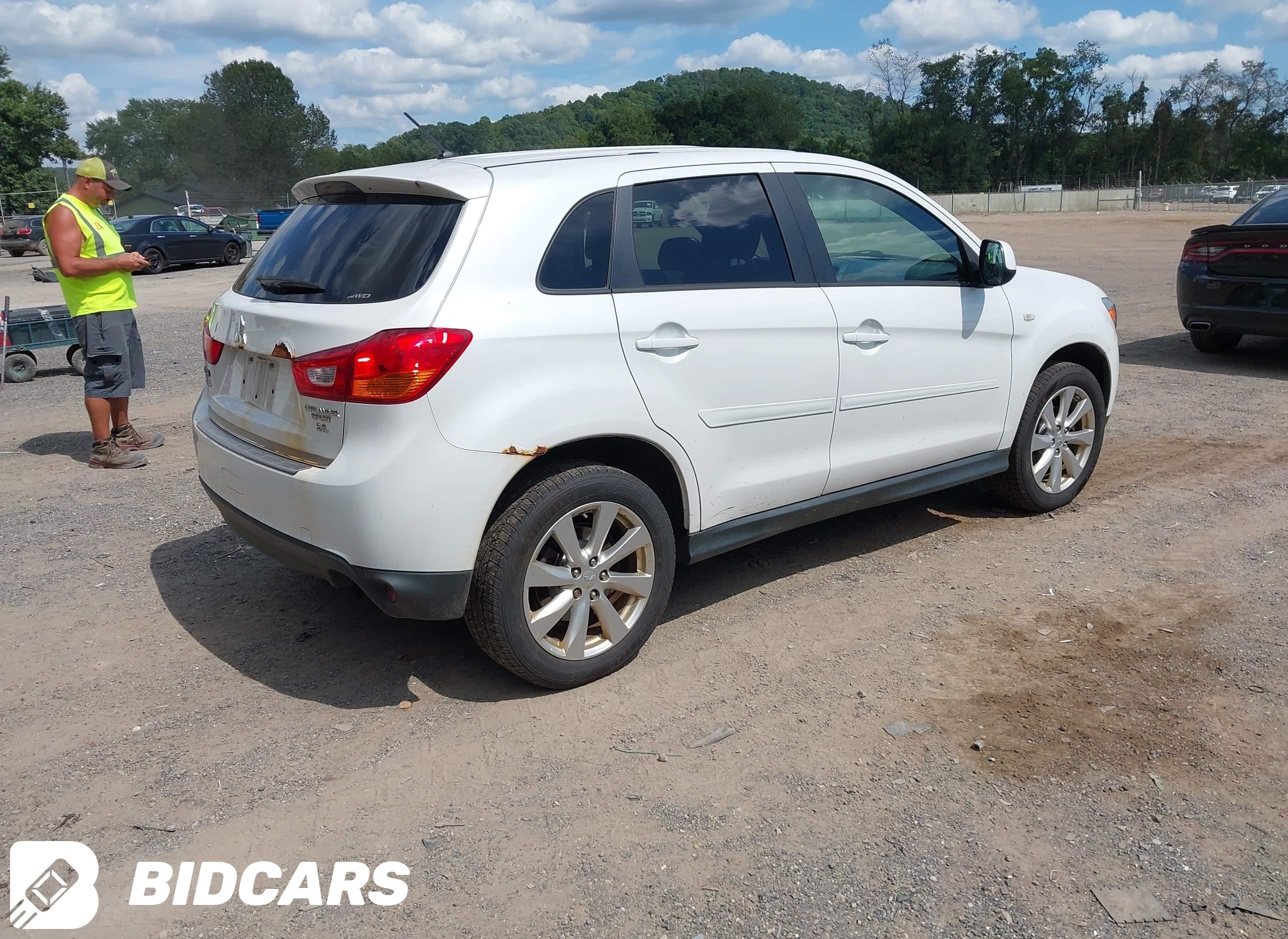 2015 Mitsubishi Outlander, Sp...