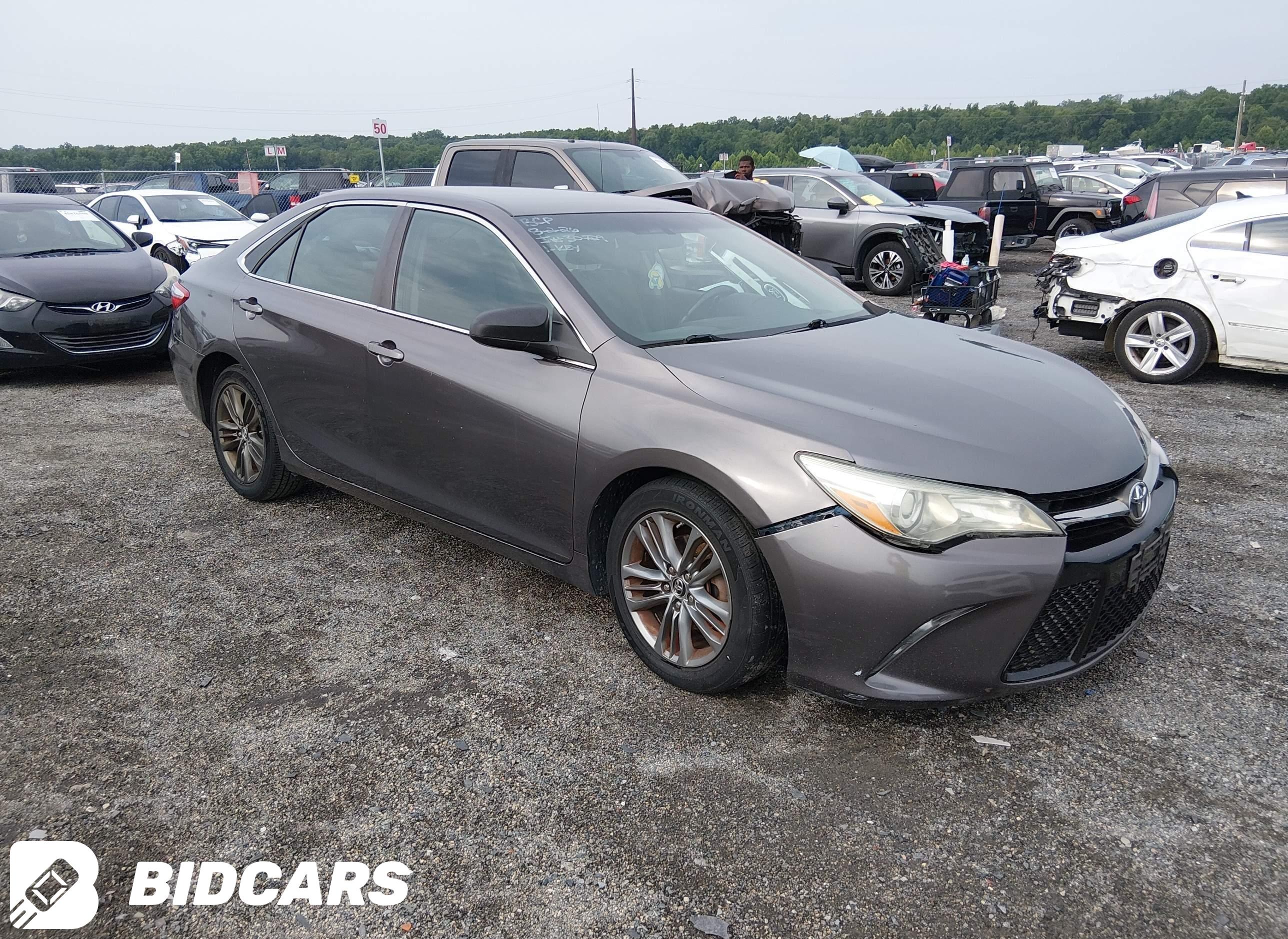 2015 Toyota Camry, SE
