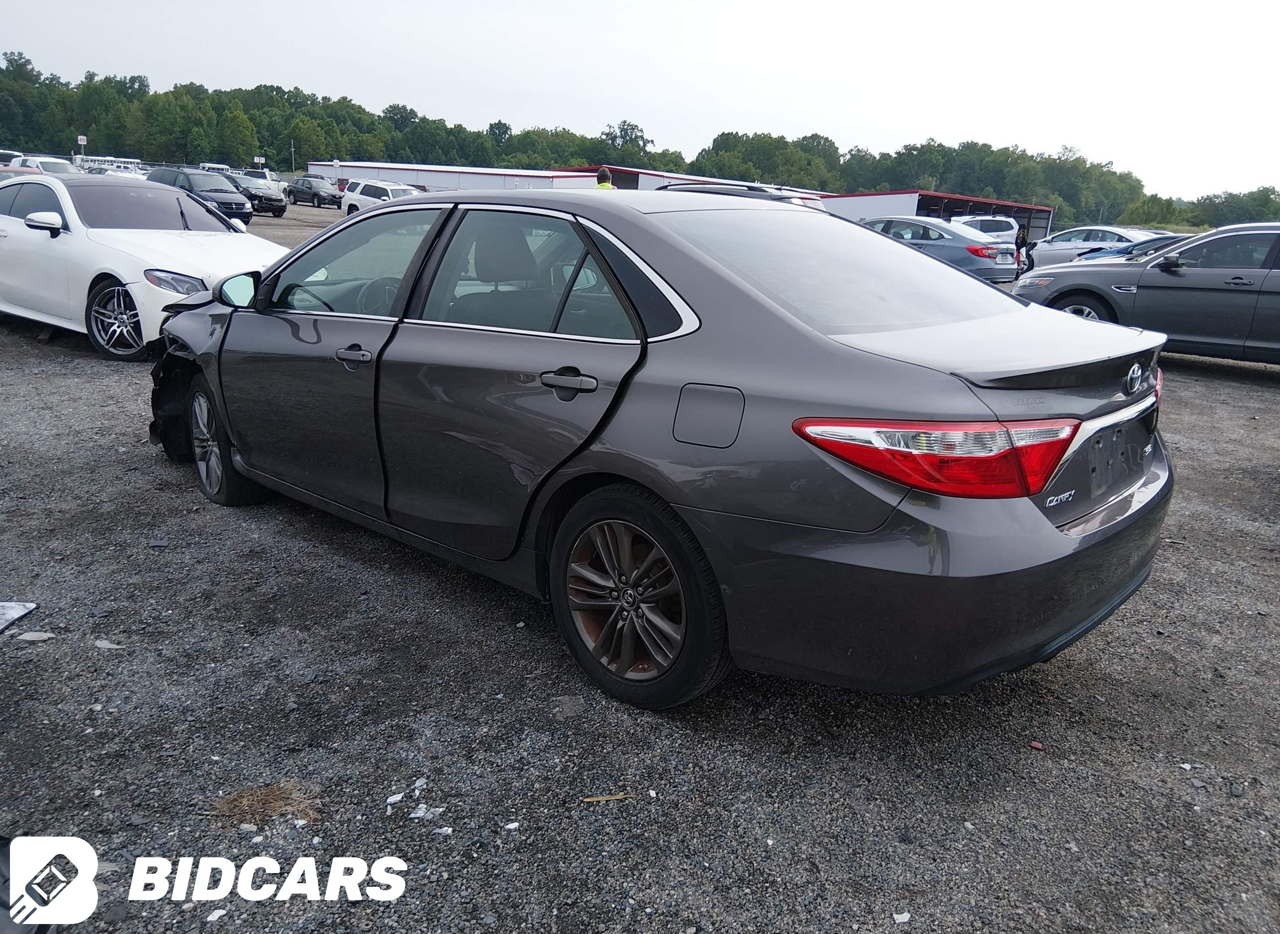 2015 Toyota Camry, SE