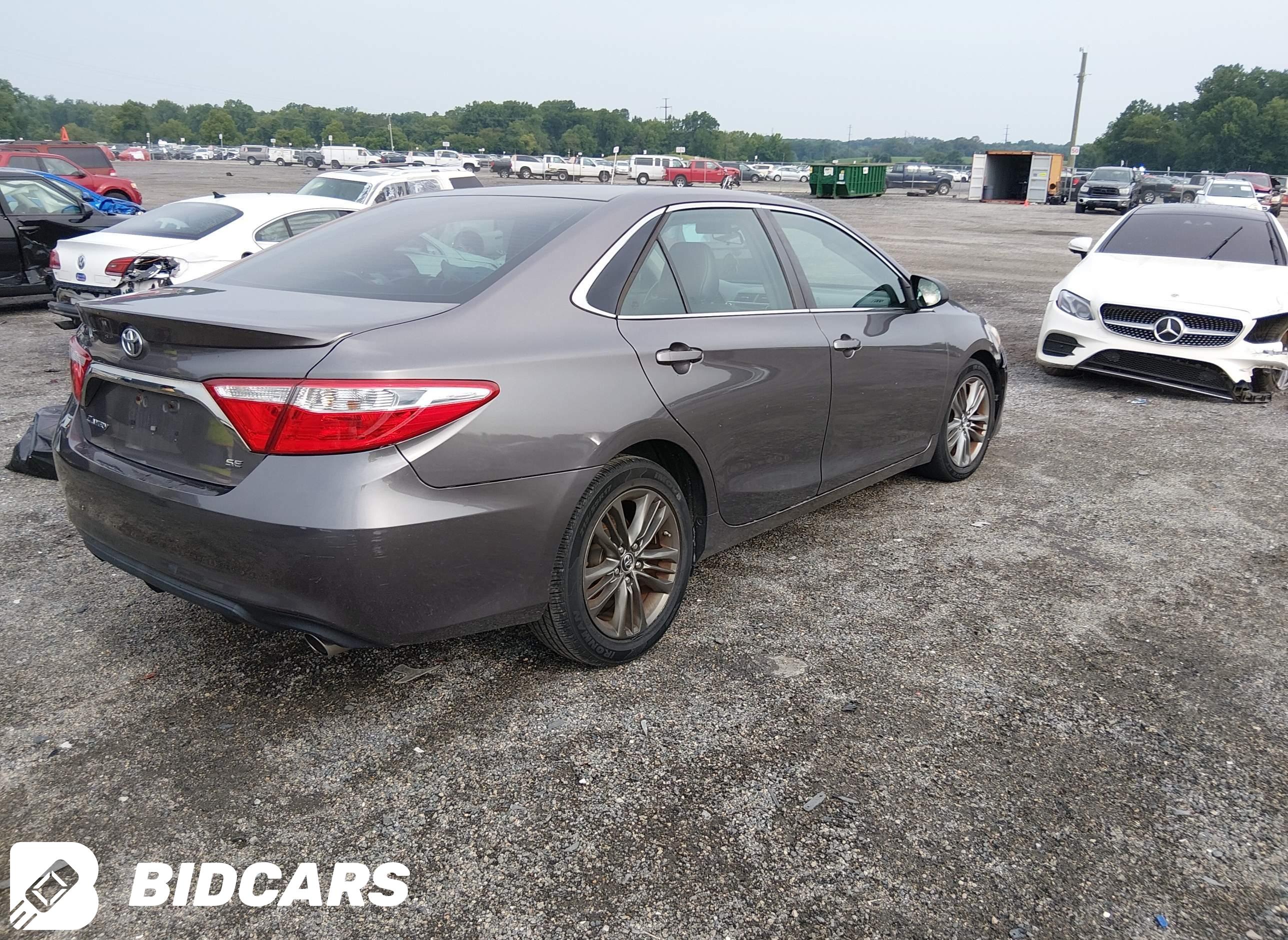 2015 Toyota Camry, SE