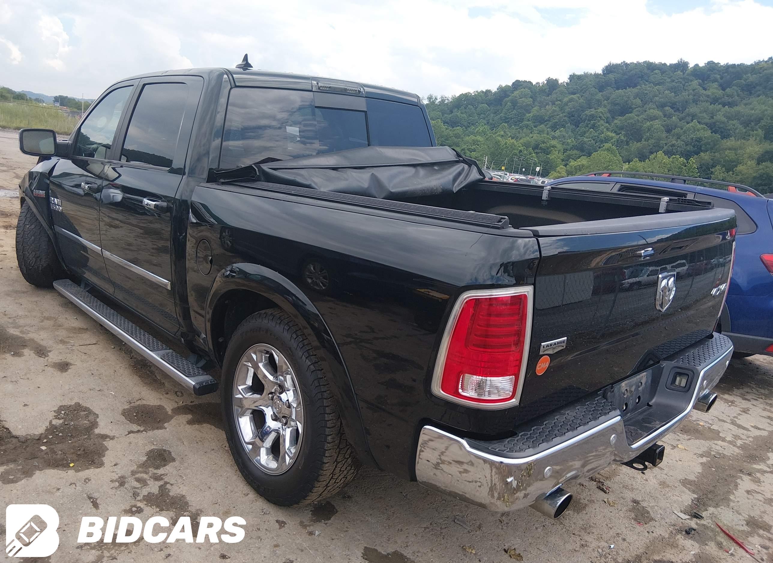 2016 RAM 1500, Laramie