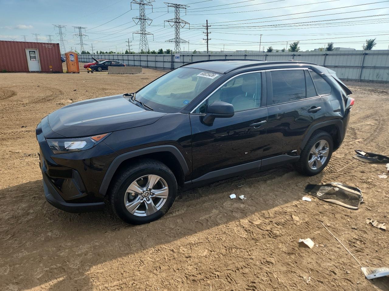 2022 Toyota RAV4, LE