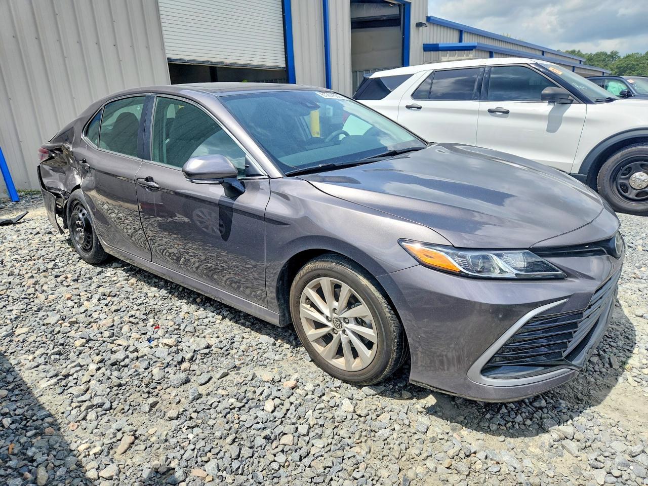 2024 Toyota Camry, LE