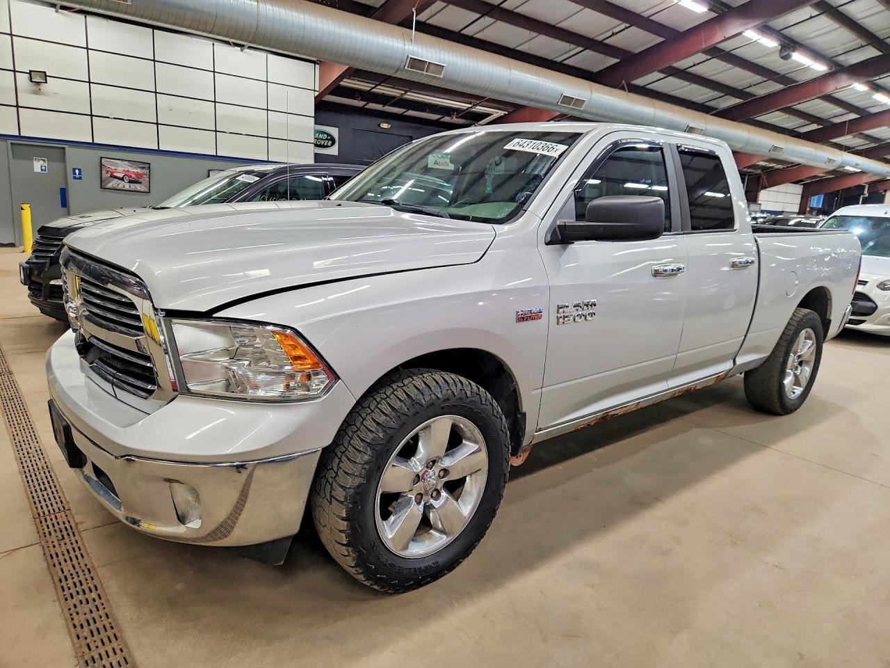 2016 RAM 1500, Slt