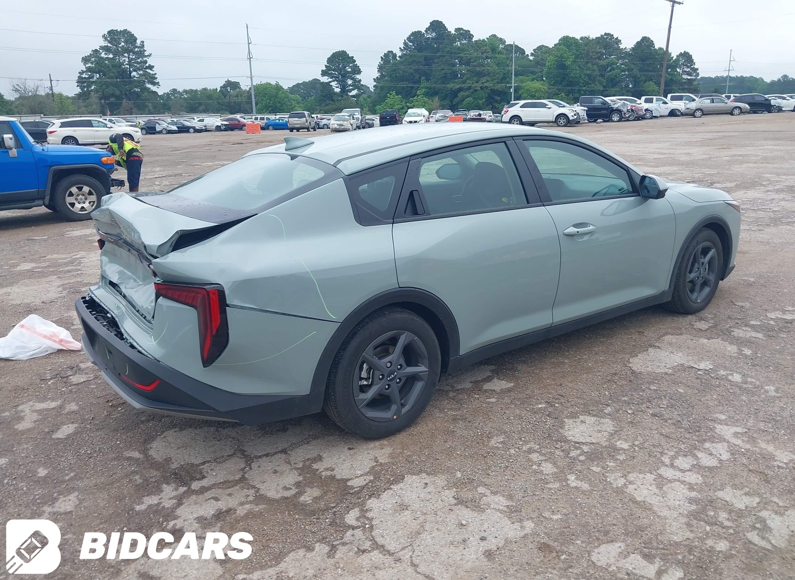 2025 KIA K4, Lxs