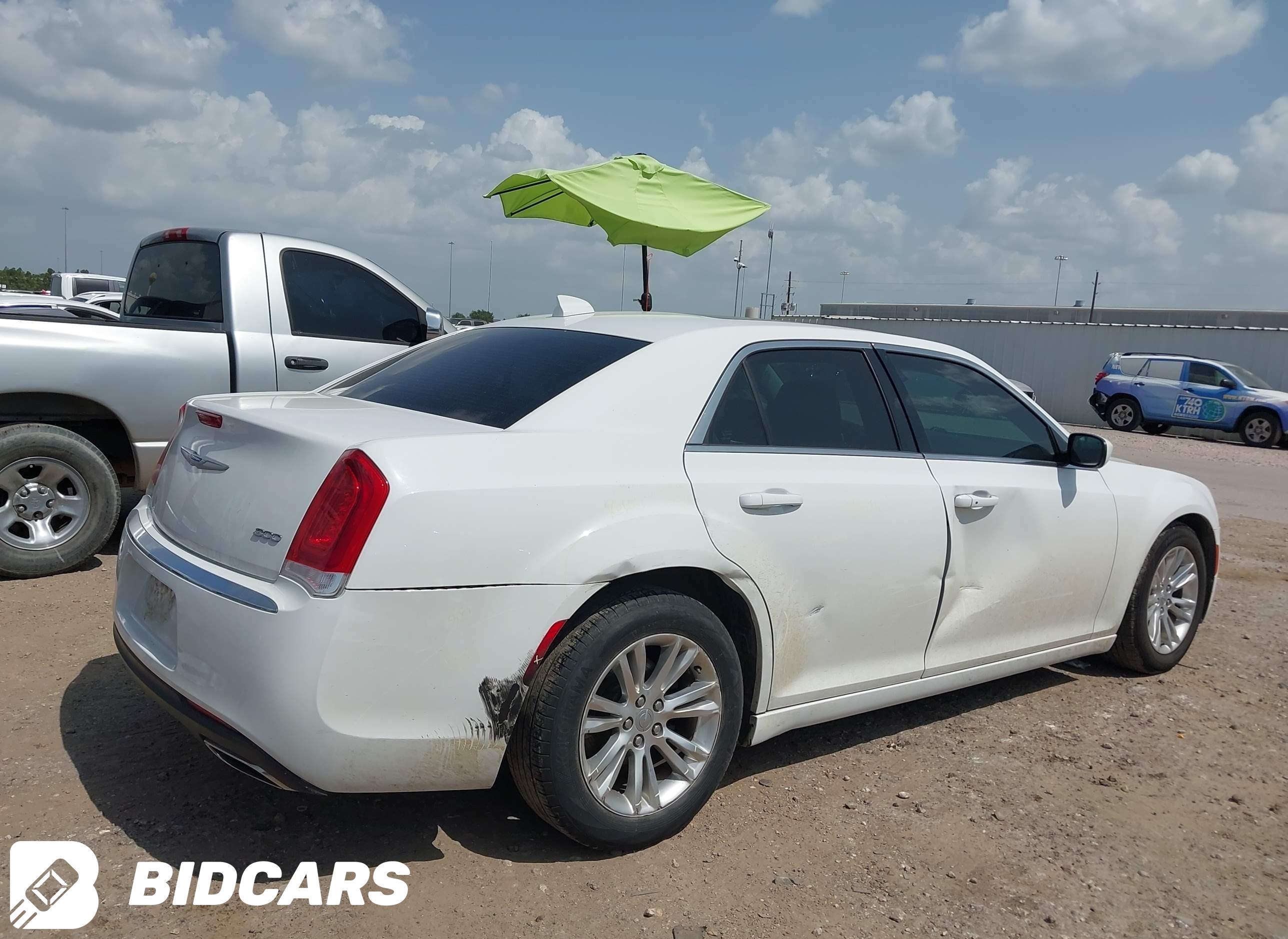 2019 Chrysler 300, Touring L