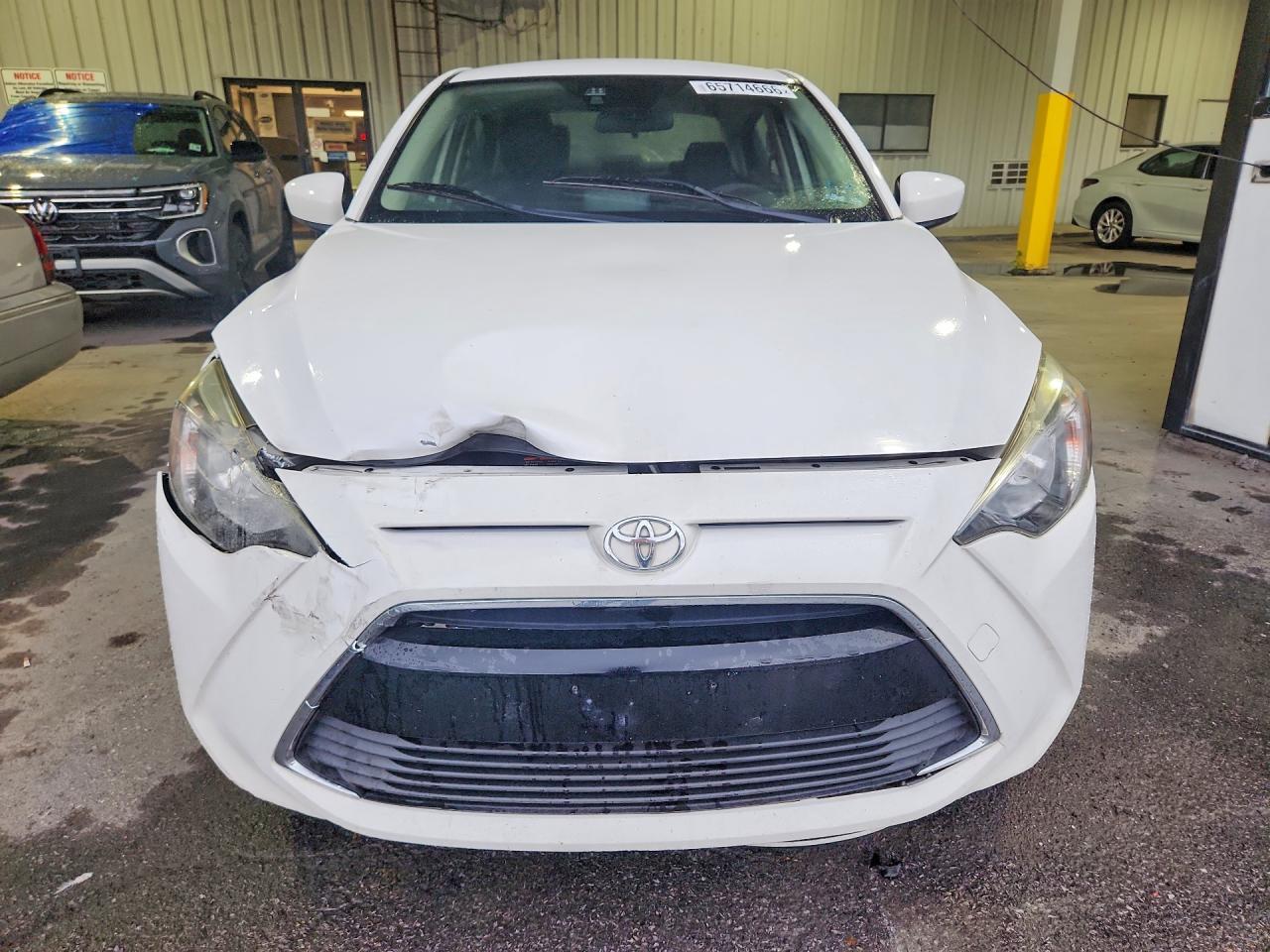 2018 Toyota Yaris, Base