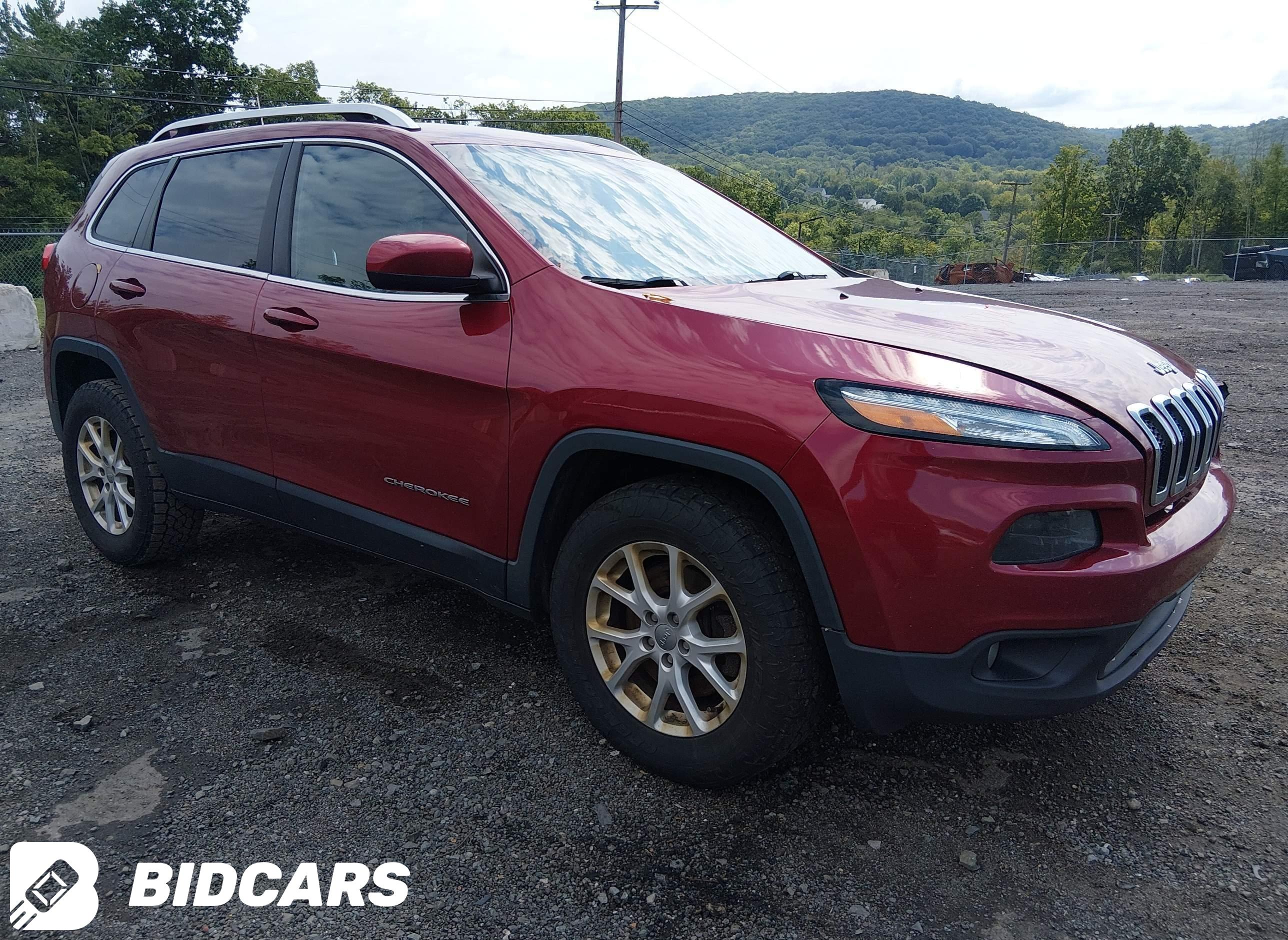 2016 Jeep Cherokee, Latitude