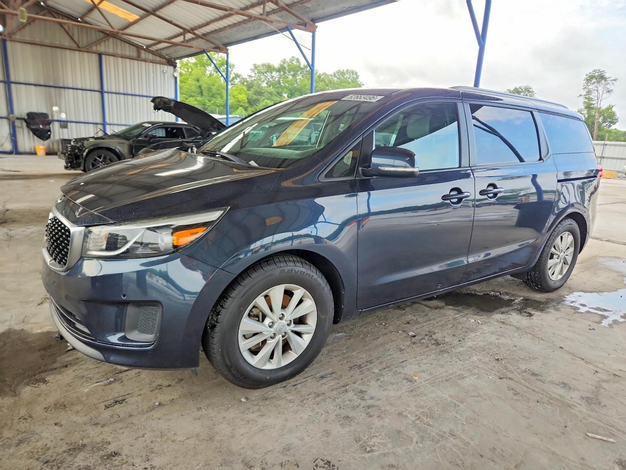 2017 KIA Sedona, LX