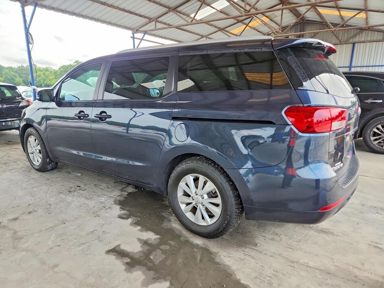 2017 KIA Sedona, LX