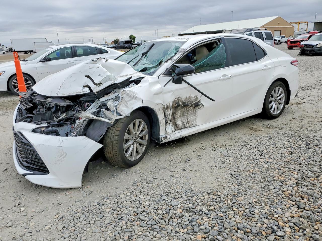 2020 Toyota Camry, LE