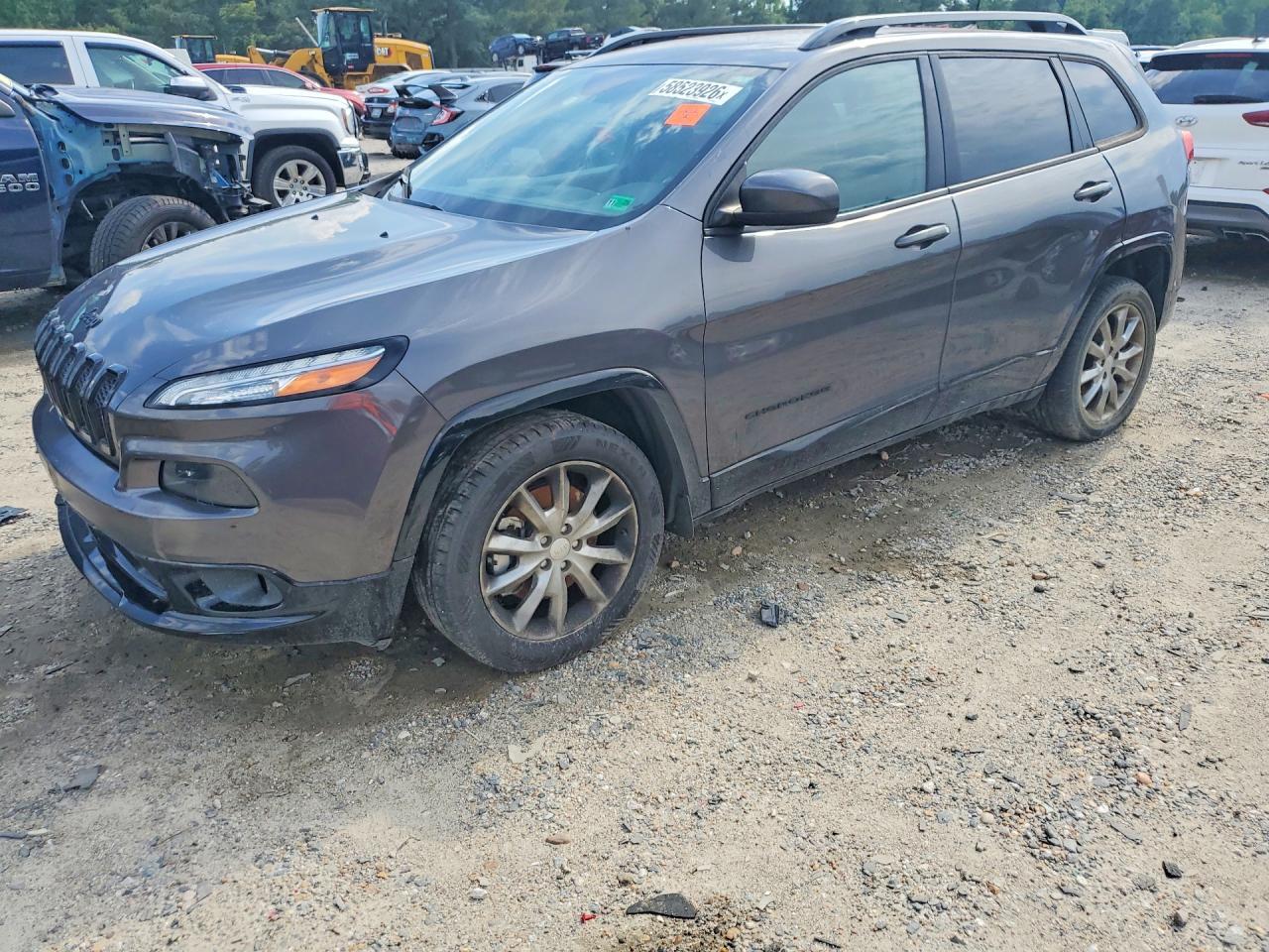 2018 Jeep Cherokee, Latitude