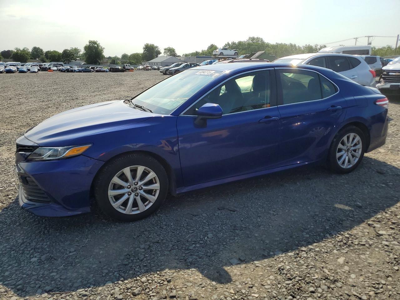 2018 Toyota Camry, LE