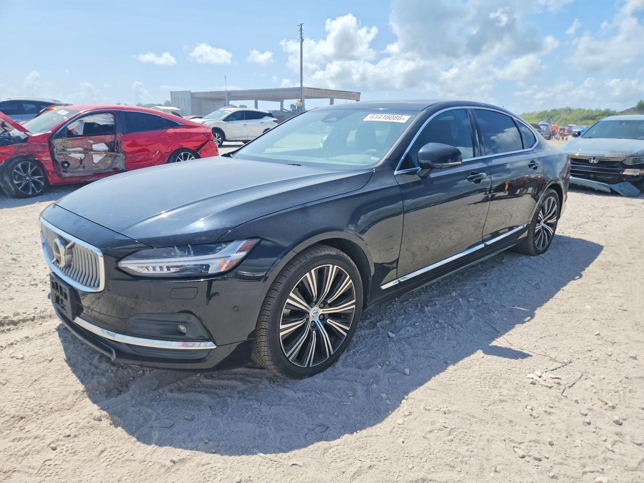 2023 Volvo S90, Plus