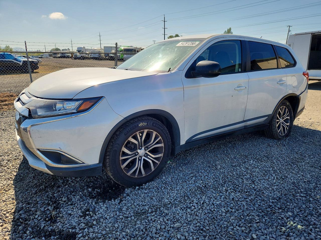 2016 Mitsubishi Outlander, ES