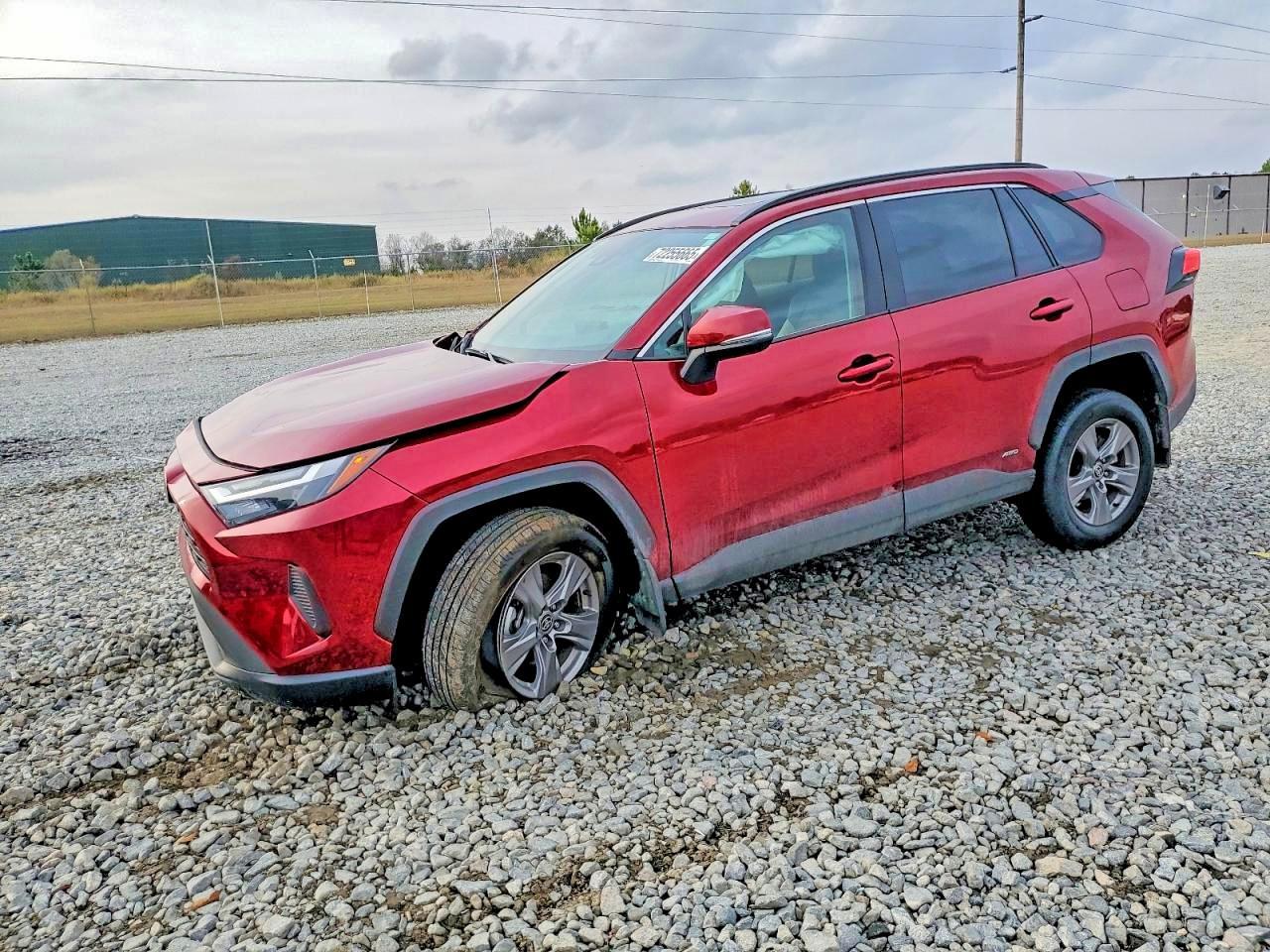 2024 Toyota RAV4, Xle