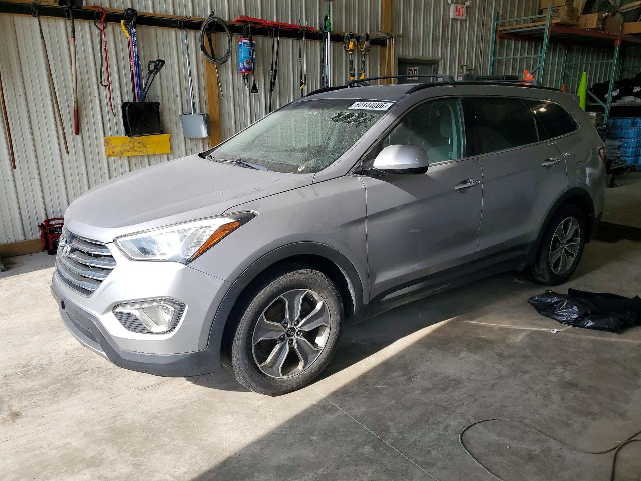 2016 Hyundai Santa Fe, SE