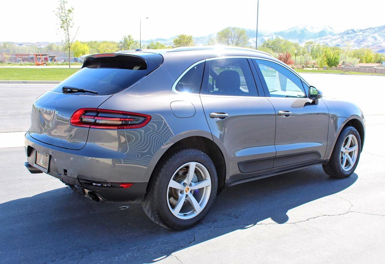 2015 Porsche Macan, S