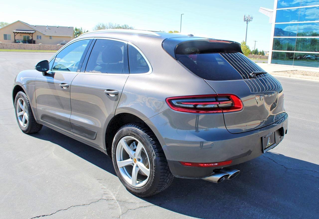 2015 Porsche Macan, S