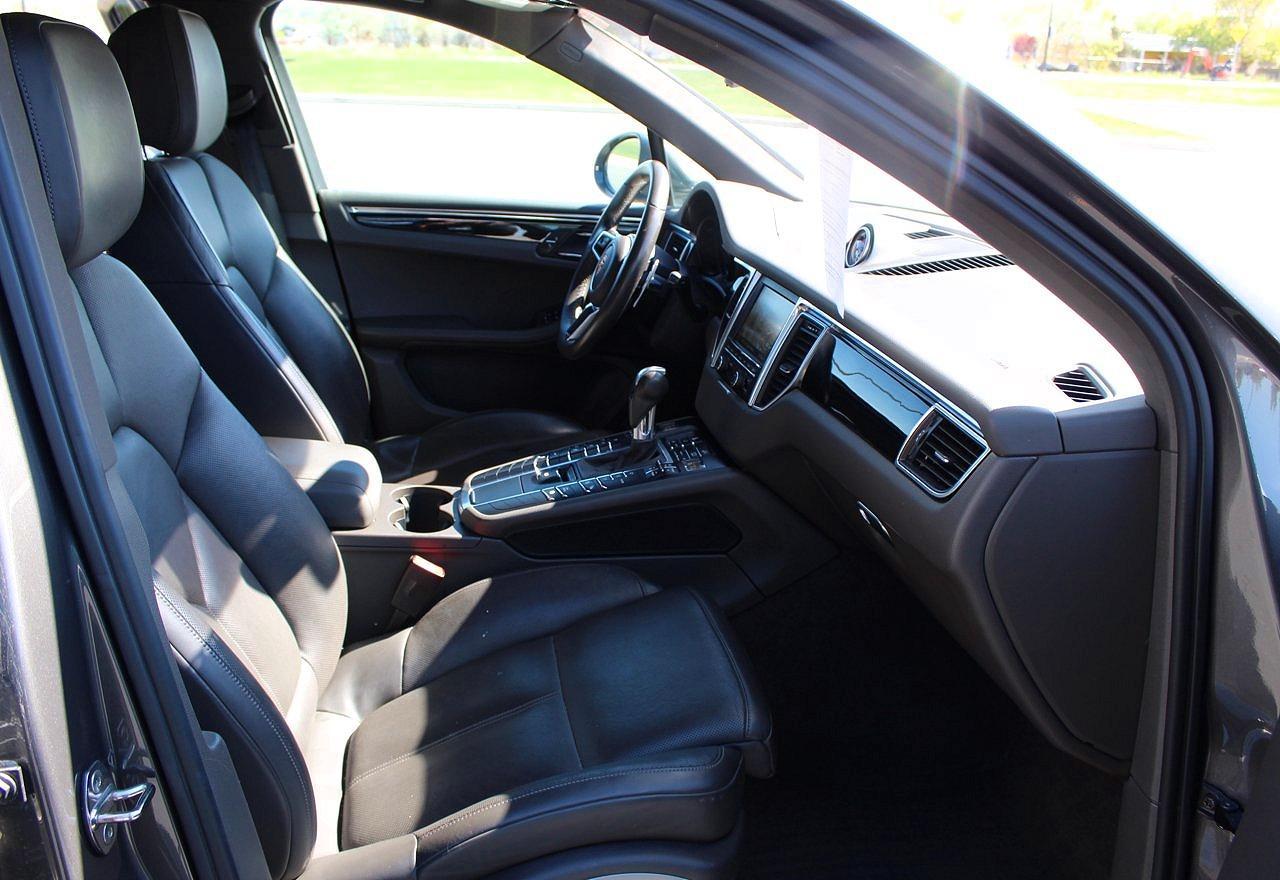 2015 Porsche Macan, S