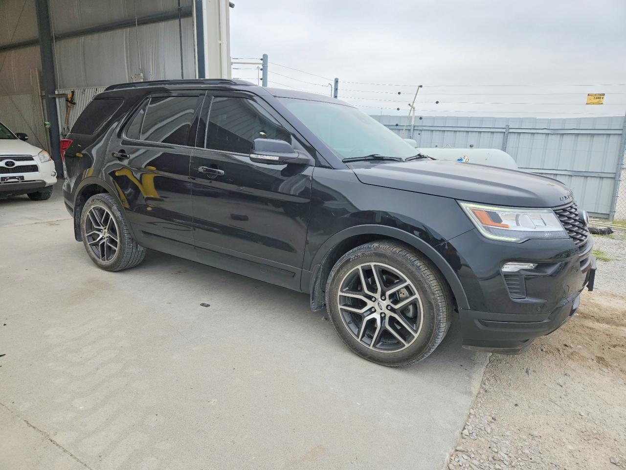 2018 Ford Explorer, Sport
