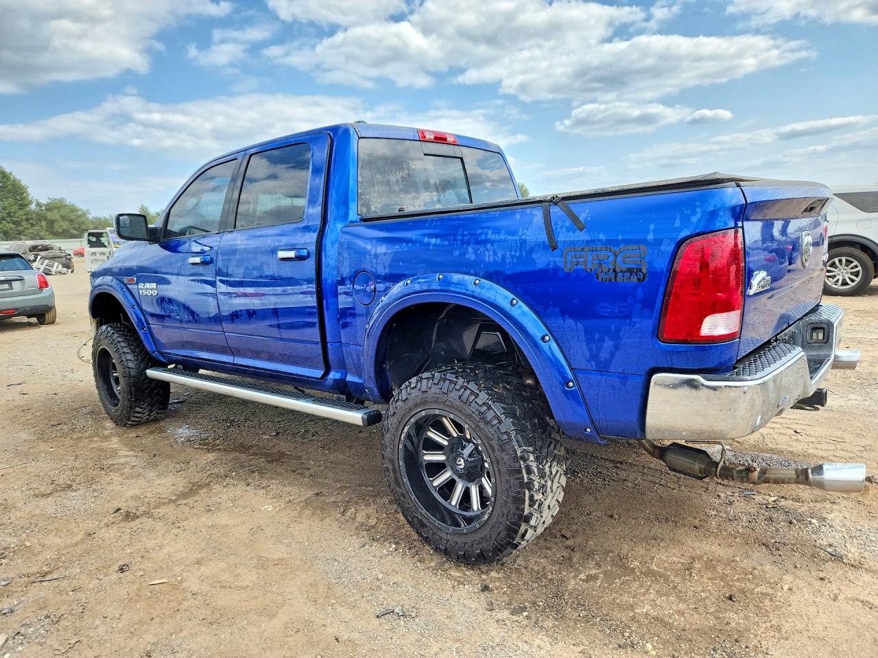 2017 RAM 1500, Slt