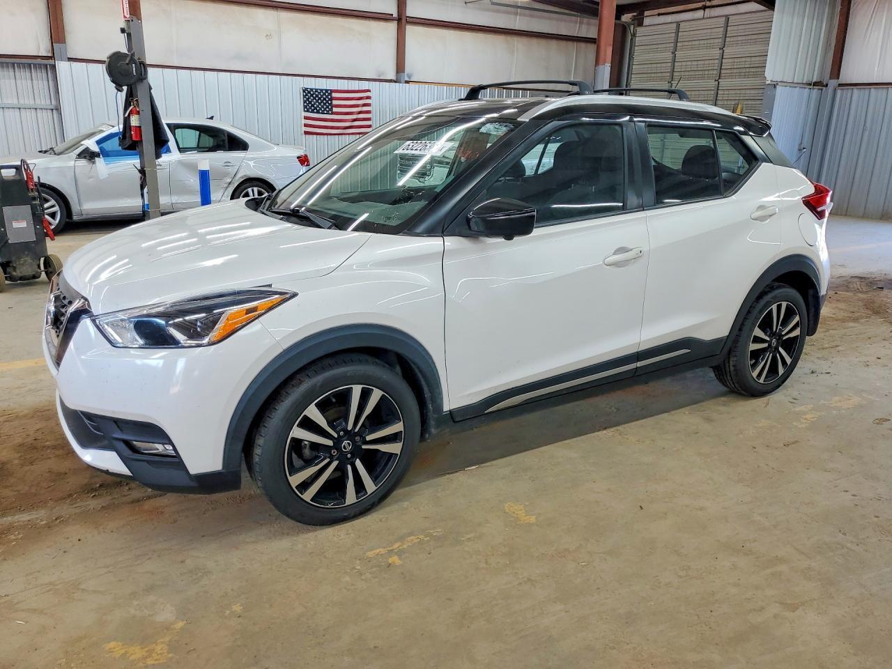 2018 Nissan Kicks, SR