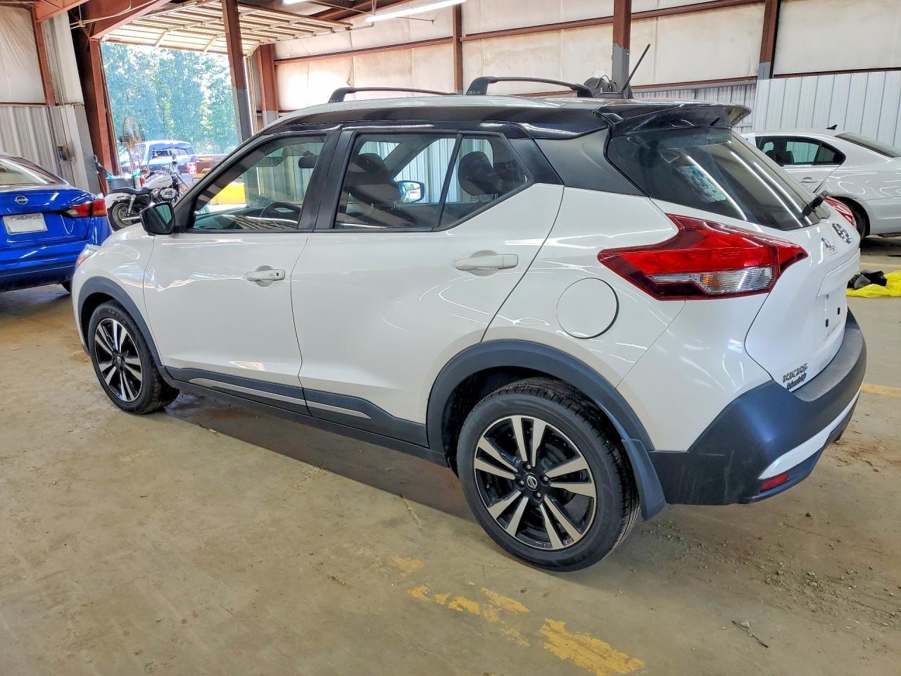 2018 Nissan Kicks, SR