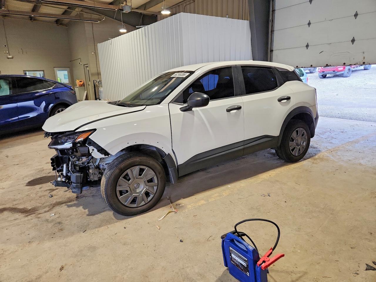 2025 Nissan Kicks, S