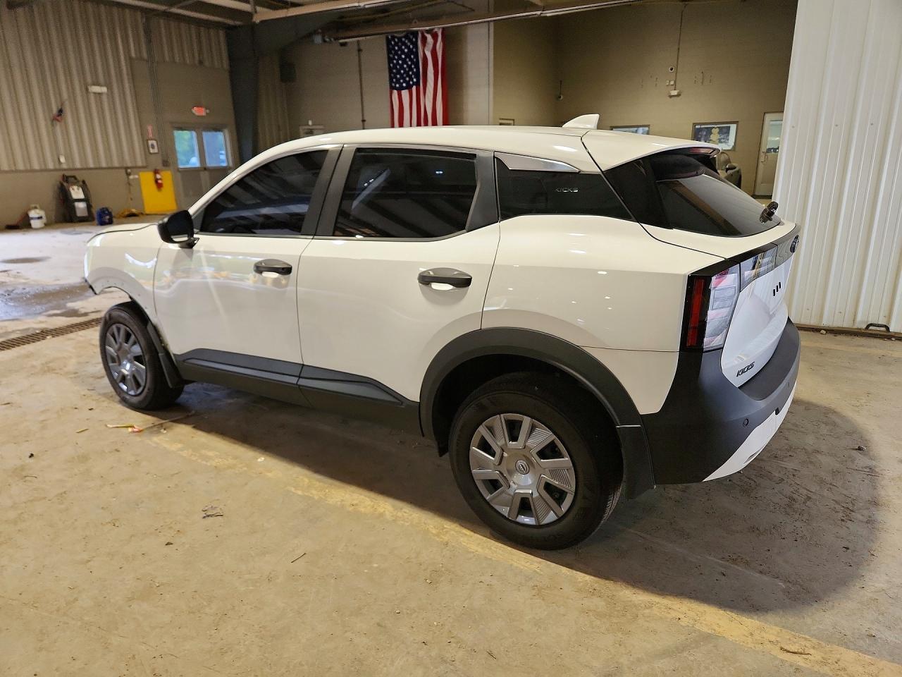 2025 Nissan Kicks, S