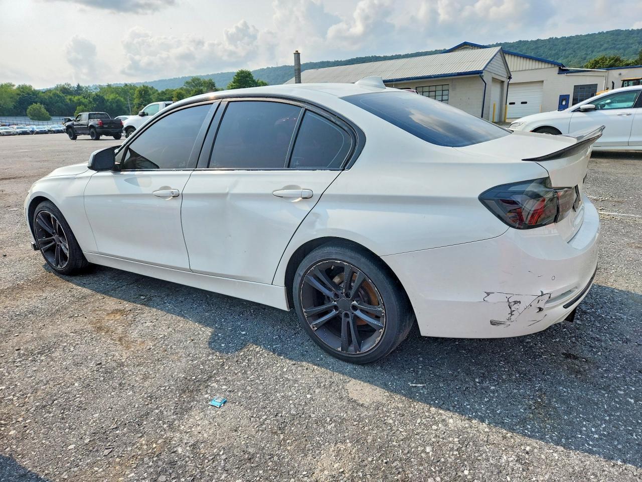 2018 BMW 3 Series, 330 XI