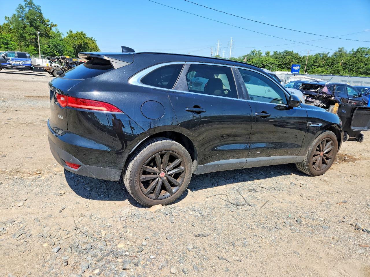 2017 Jaguar F-Pace, Prestige
