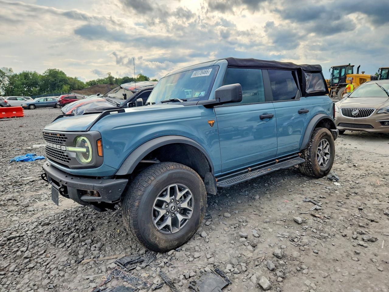 2023 Ford Bronco, Base